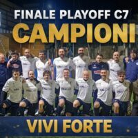 immagine squadra che ha vinto campionato VIVI FORTE